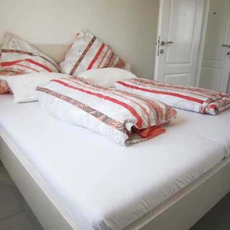 M&B Guest House Srima Esterno foto